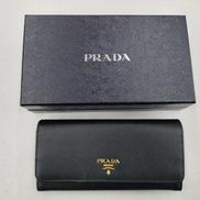サフィアーノ 二つ折り長財布|PRADA