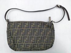 ズッカ アクセサリーポーチ|FENDI