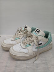 スニーカー|FILA