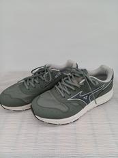 スニーカー|MIZUNO