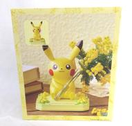ピカチュウ 一輪挿し|ポケモンセンターオンライン