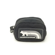 ブラックイヤフォンケース|MAISON KITSUNE