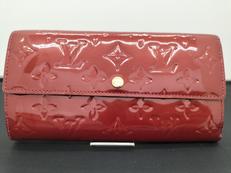 モノグラム・ヴェルニ ポルトフォイユ・サラ|LOUIS VUITTON
