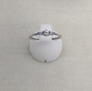 白青石付きシルバーリング|THE KISS