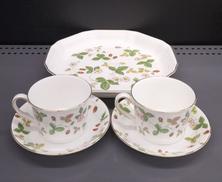 ティーカップ＆ソーサーペア＆オクタゴナルディッシュ|WEDGWOOD
