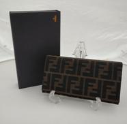 ズッカ柄二つ折り長財布|FENDI