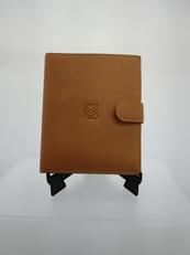 二つ折り財布|LOEWE