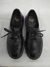 靴|DR. MARTENS