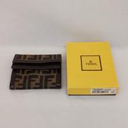 二つ折り財布|FENDI