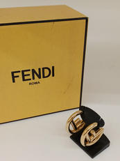 ピアス|FENDI