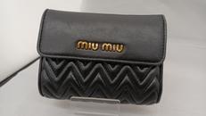 2つ折り財布|MIUMIU