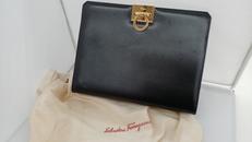 ガンチーニチェーンショルダーバッグ|SALVATORE FERRAGAMO