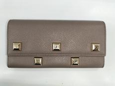 ガンチーニスタッズ長財布|salvatore ferragamo