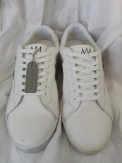 スニーカー|via　sangacio