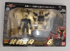 仮面ライダークウガ アルティメットフォーム 装着変身 フィギ|BANDAI