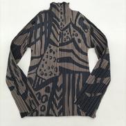 PLIATSPLEASE 長袖カットソー|イッセイミヤケ