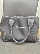 ㅤ*様 BALENCIAGA ハードカバー　日本語訳　絶版　新品　未開封 ㅤ*様 BALENCIAGA ハードカバー 日本語訳 絶版 新品 未開封