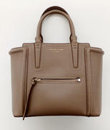 サマンサ カリヌー|SAMANTHA THAVASA