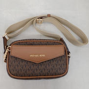 MICHAEL KORS カメラバッグ|MICHAEL　KORS