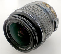 標準ズームレンズ|NIKON