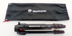 アルミニウム三脚4段|MANFROTTO