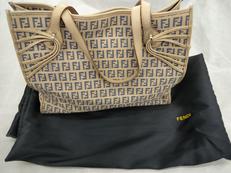 FENDI ズッキーノ ハンドバッグ|FENDI