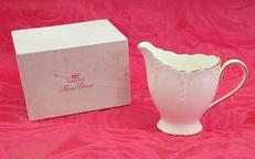 クリーマー|NARUMI