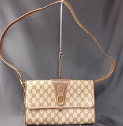 GG柄ショルダーバッグ|GUCCI