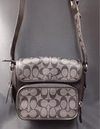 サリバン フラップ クロスボディ シグネチャー キャンバス|COACH