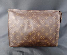 モノグラム　ポシェットトワレット26|LOUIS VUITTON