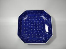 染付梅地紋古皿|源右衛門窯