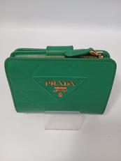 二つ折り財布|PRADA