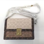 ハットンショルダー|COACH