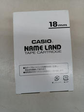 ④ テープカートリッジ 白テープ黒字 18MM|CASIO