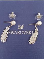 NICE フェザーモチーフピアス|SWAROVSKI