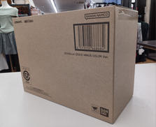 S.H.MONSTERARTS|BANDAI