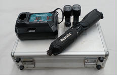 ペン・インパクトドライバー|MAKITA