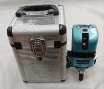 レーザー墨出し器|AX BRAIN