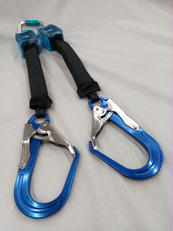 伸縮式ランヤードダブルタイプ|大華物産