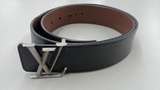 ベルト.LVイニシャル40MM|LOUIS VUITTON