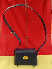 GARAVANI ネイビーハンドバック|VALENTINO DOMANI