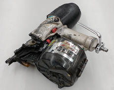 ロール釘打ち機|HITACHI