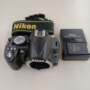 デジタル一眼レフ|NIKON