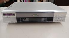 D-VHSビデオデッキ|HITACHI