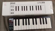 MIDIキーボード|AKAI