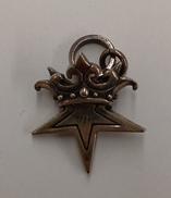 SMALL STAR W CROWN|ROYAL ORDER