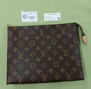 ポシェットトワレット|LOUIS VUITTON