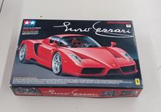 エンツォフェラーリ|TAMIYA