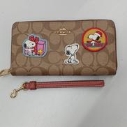 スヌーピー長財布|COACH