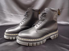 RIKARD 8I|DR.MARTENS